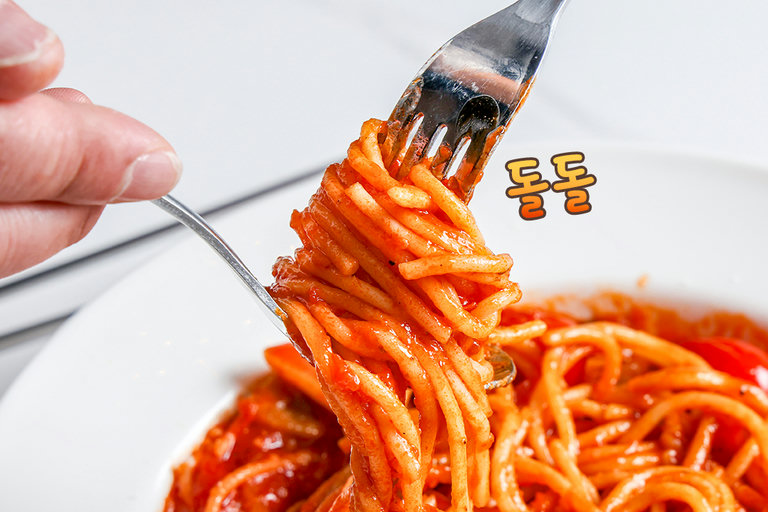 은은한 허브향이 매력적인 루나 로즈마리 토마토파스타🍅