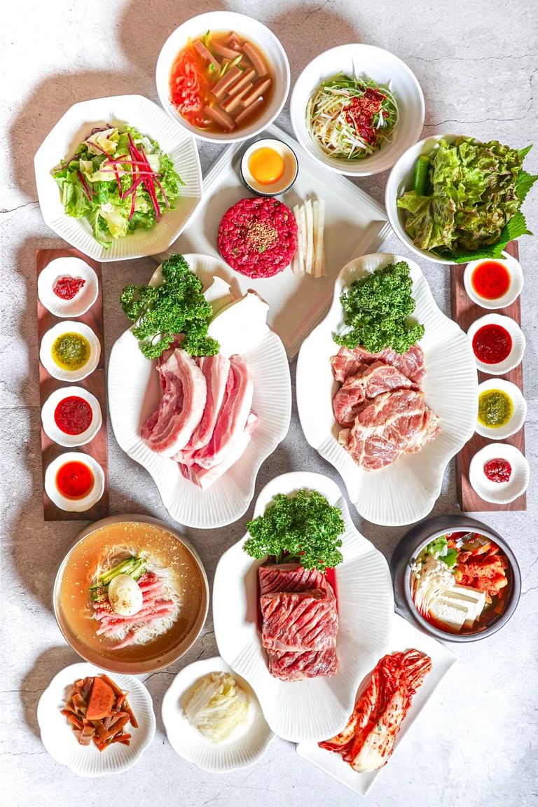 차원이 다른 한돈&한우 전문점