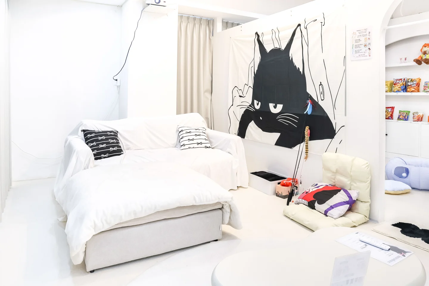 나만 없어 고양이...🐈‍⬛