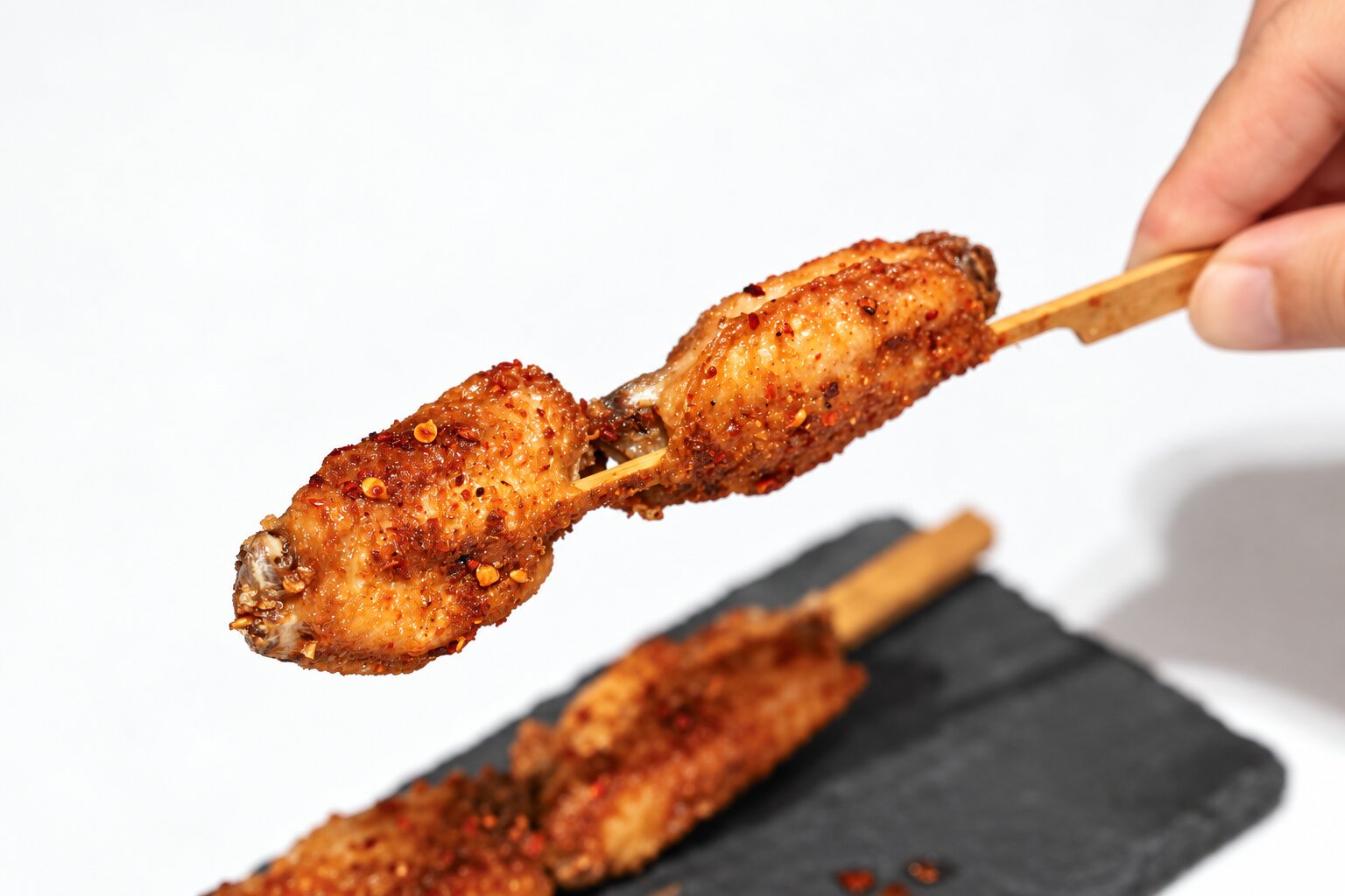 촉촉한 속살이 매력적인 닭날개꼬치🍗