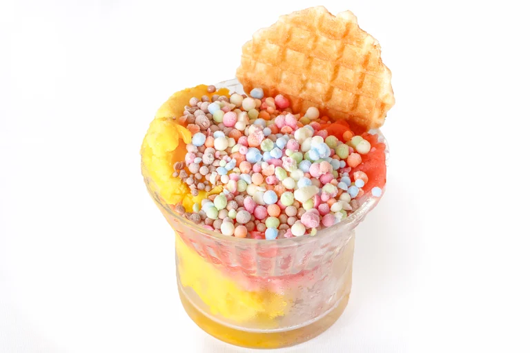 다채로운 식감과 맛의 디저트
