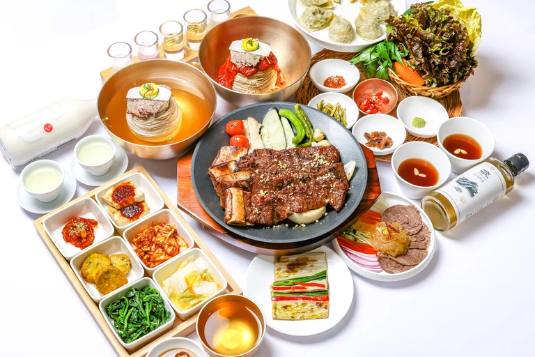 고풍스러운 담음새의 정갈한 서관면상🍱