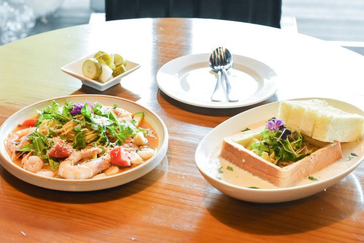 맛있는 냄새 폴폴나는 인계동 베이커리&레스토랑