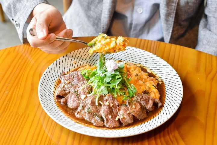 크리미하면서도 느끼하지도 않는 요 녀석..