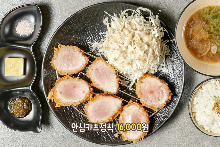 겉은 바삭하고 속은 부드러운 돈가스의 정석
