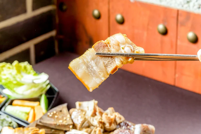푸짐한 고기 듬뿍 메뉴🍖