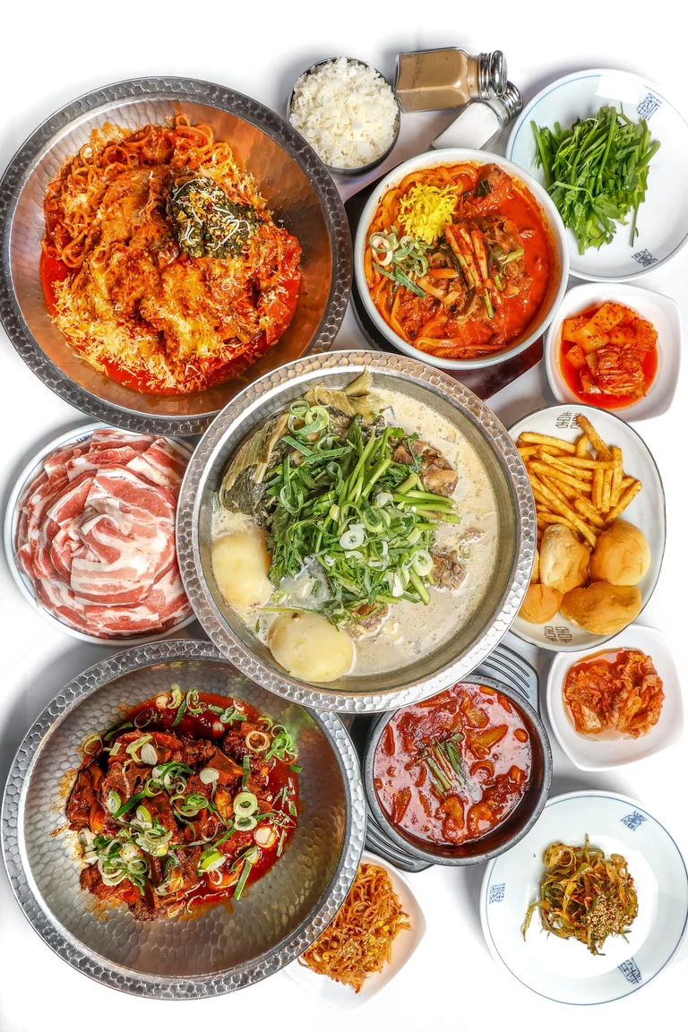 대학로에서 만나는 깊고 진한 국물 한 그릇