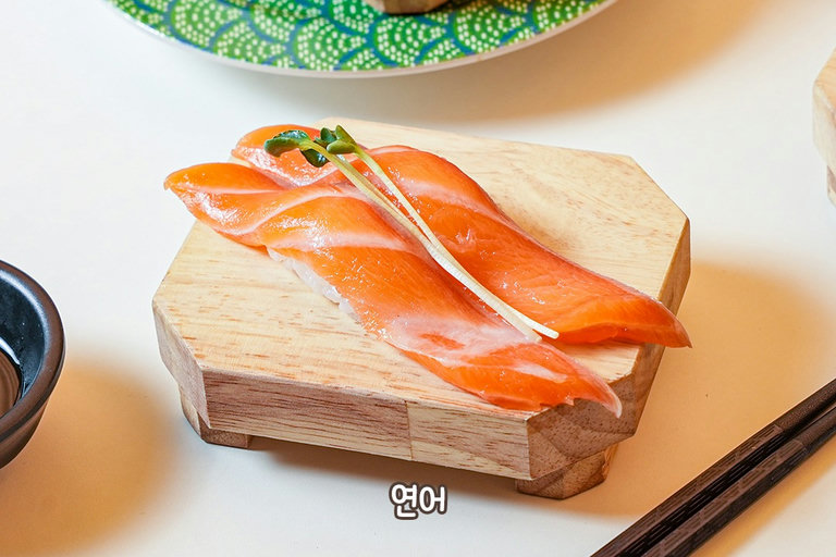 옹기에 숙성 시키는 연어