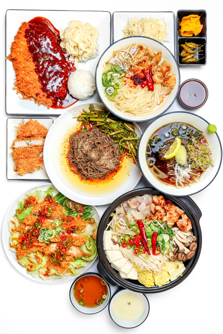 100% 냉장 한돈과 제철 식재료로 완성한 한 끼