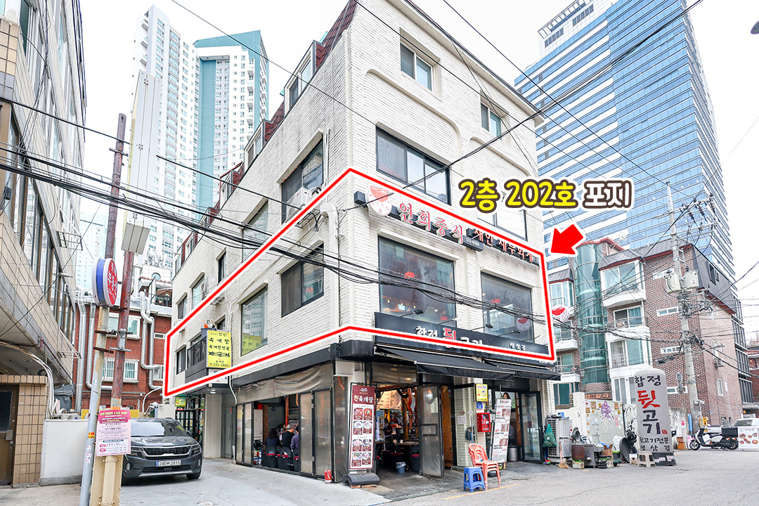특별한 추억 가득 담긴, 우리 손으로 직접 만든 반지와 컵
