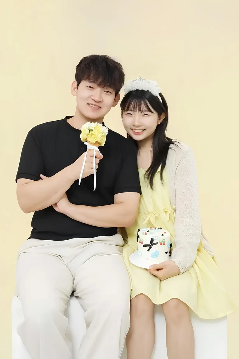 우리에게 잘 맞는 포즈 찾아보기💕