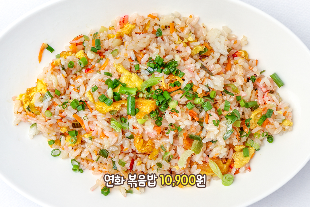 우메보시로 산뜻한 감칠맛을 더한 연화볶음밥🍳