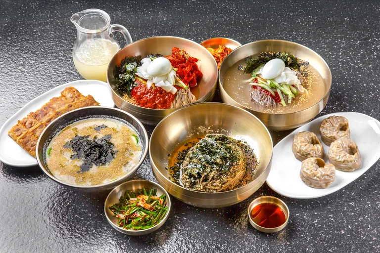 달인의 손맛이 담긴 다양한 메뉴👨‍🍳