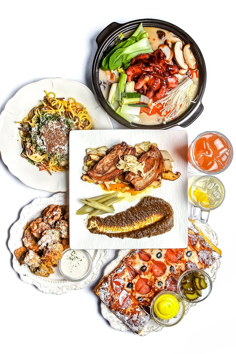 한 공간에서 술도 마시고 공연도 즐길 수 있는 곳
