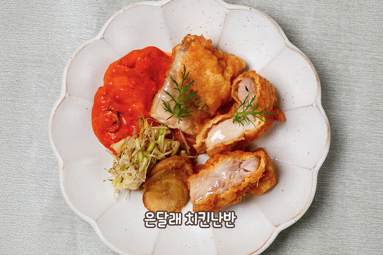 봄의 향과 감칠맛이 어우러진 메인 요리🌿