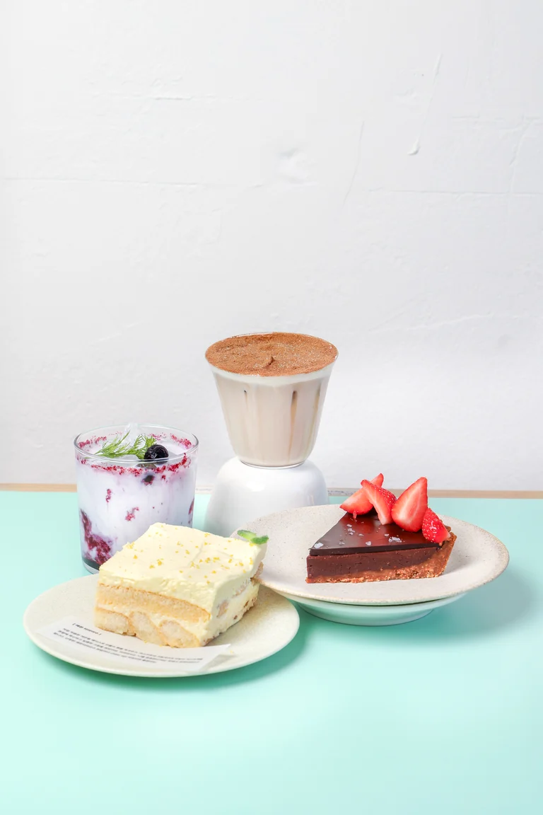 마주하고 싶은 그 사람과 같이 가고 싶은 카페☕