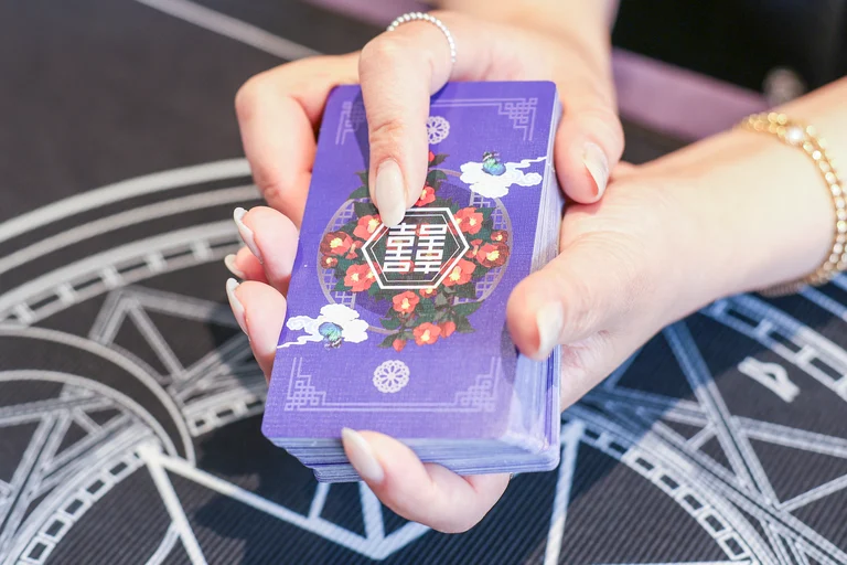 사주타로와 힐링 상담이 함께 제공되는 곳💫