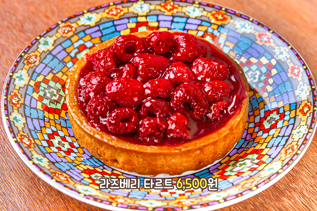 커피와 잘 어울리는 디저트☕
