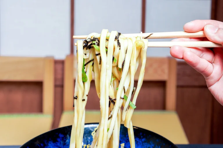붓가케 쯔유의 깊은 맛