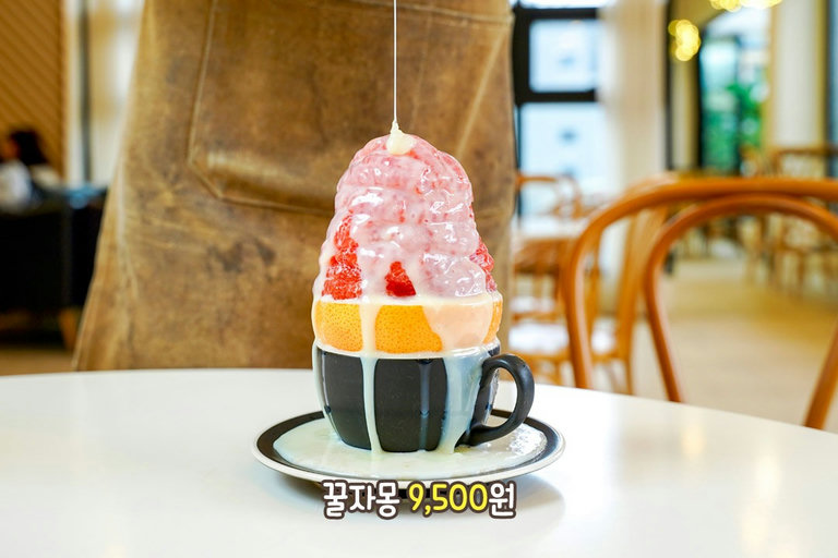 과일을 아낌없이 듬뿍 듬뿍(*˙︶˙*)ﾉ